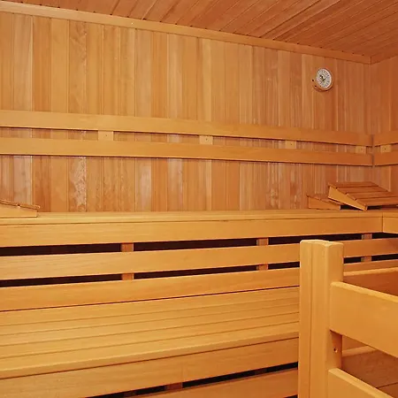 Fischerhus _ 9 *